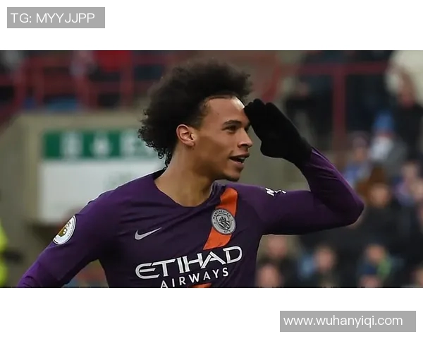 达尼洛的足球之路：从青涩少年到世界舞台的闪耀之星